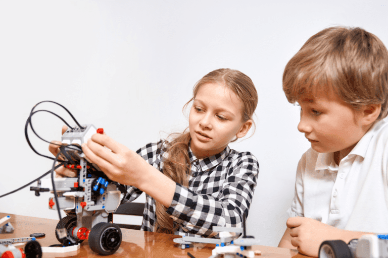 Children building Programmable Lego STEM